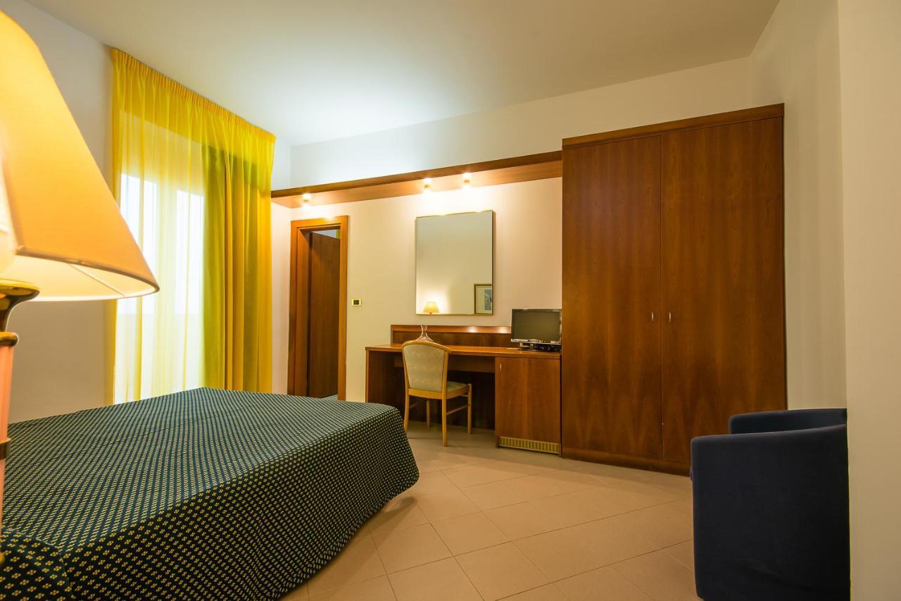 Hotel Sole San Menaio Esterno foto